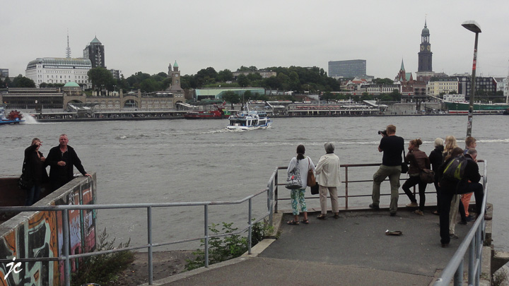 le tunnel de l'Elbe est là dessous, où est l'entrée ?