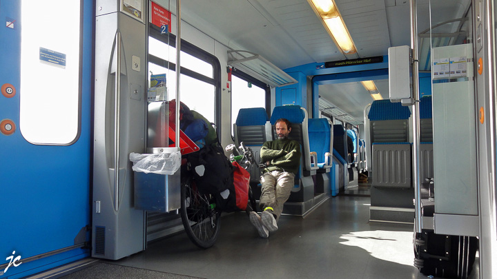 Thierry et Michel Onfray dans le train