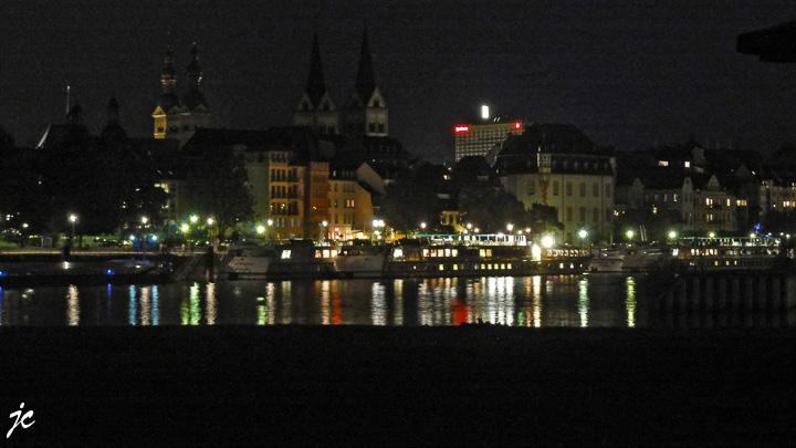 Konlenz by night