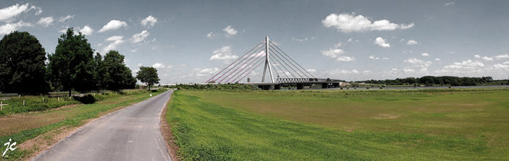 le pont sur le Rhin à Wesel