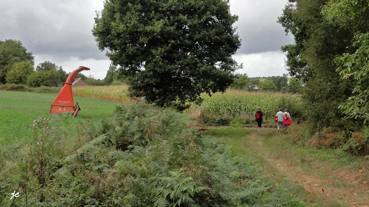 les randonneuses et la machine