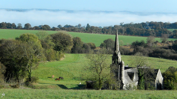 la vallée des saints à Carnoët, la chapelle Saint Gildas