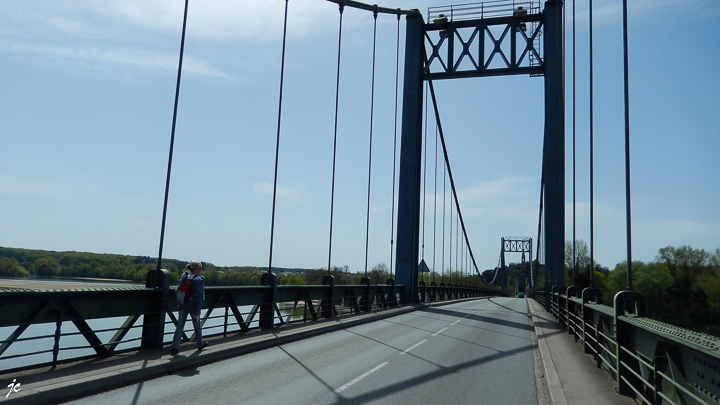 le pont des Rosiers sur Loire