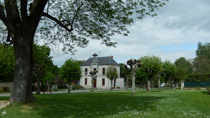 la mairie de Mondion
