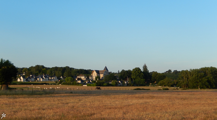 sur la voie cyclable à Blaison Gohier