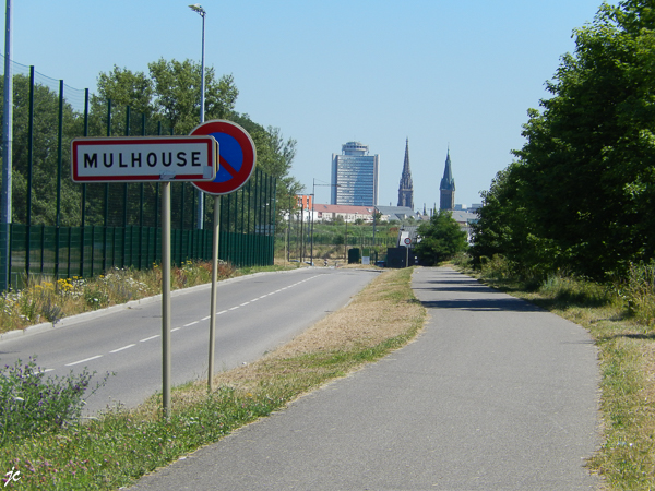 l'arrivée à Mulhouse : la tour de l'Europe