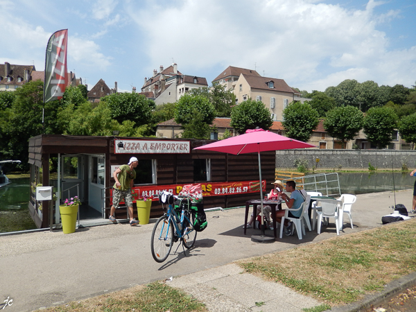 une pizza pour Théo !
