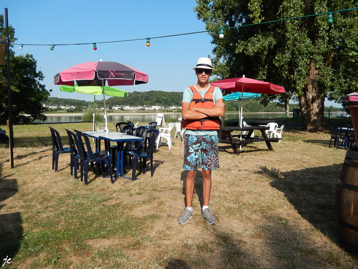 Théo à canoë kayak d'Anjou à St Martin de la Place