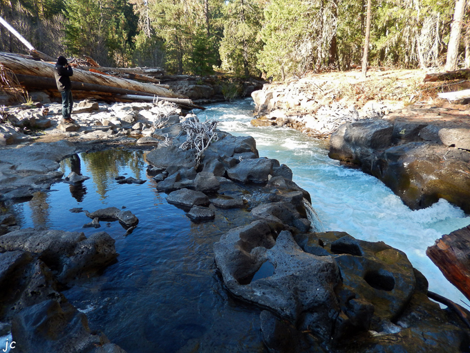 Cyril au dessus de la gorge de la Rogue (Rogue Gorge)