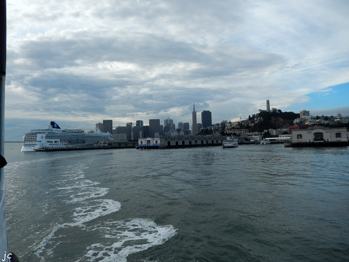 sur le bateau qui nous emmène à Alcatraz