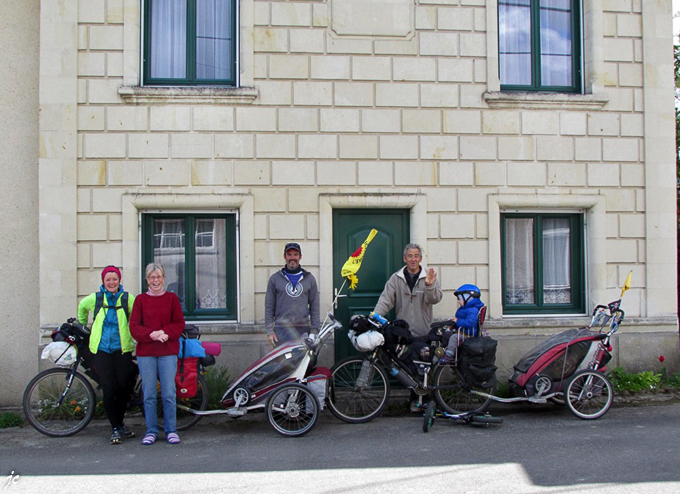 Katy, Simone, Jeff et Jean-Claude et Bodhi à La Genaudière