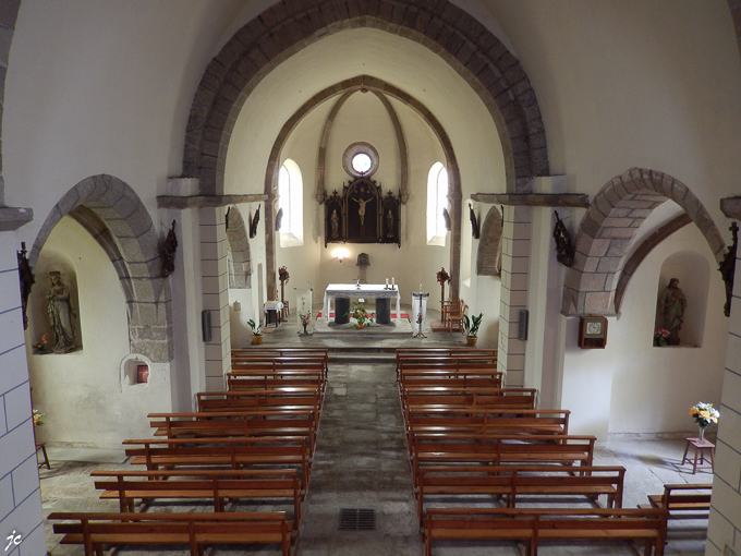 dans l'église de Chaudeyrac