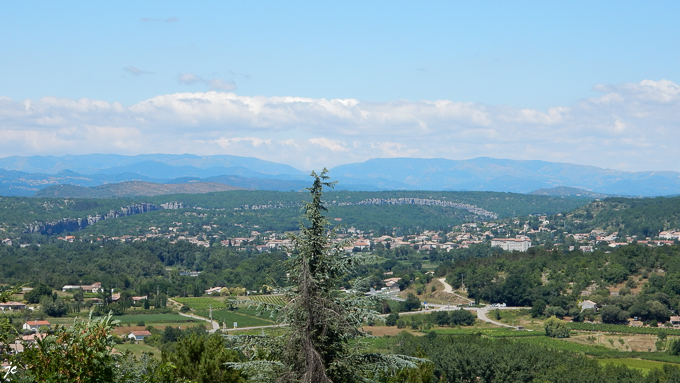 Ruoms et les gorges de l'Ardèche vus du gîte