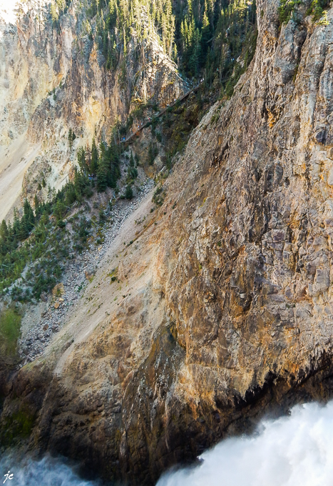 dans le Yellowstone national park, le Uncle Tom's trail accroché à la falaise