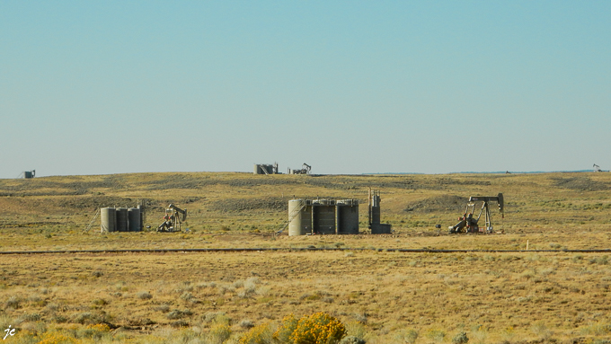 sur la 9450 S road dans le comté de Duchesne en Utah, les puits de pétrole