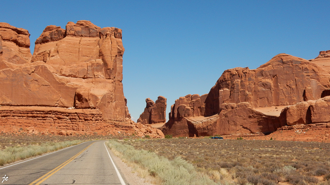 le paysage sur Arches Scenic drive dans Arches National park