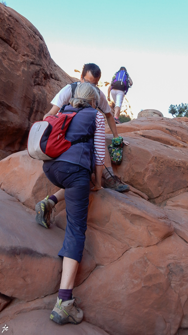 dans Arches National park, sur le sentier près de Wall Arch
