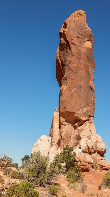 dans Arches National park, Dark Angel un monolithe de 46 m