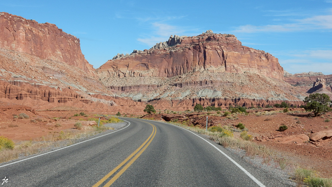 sur la State Route 24 (SR24) dans le comté de Wayne en Utah, Capitol Reef National park