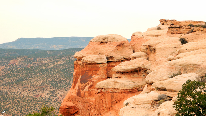 dans le Capitol Reef National park, sur Rim Overlook trail
