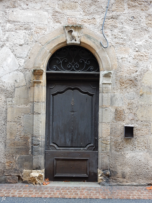 une porte à Figeac