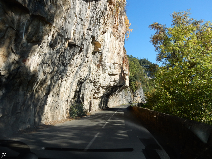 sur la D662 à St Géry sur les bords du Lot