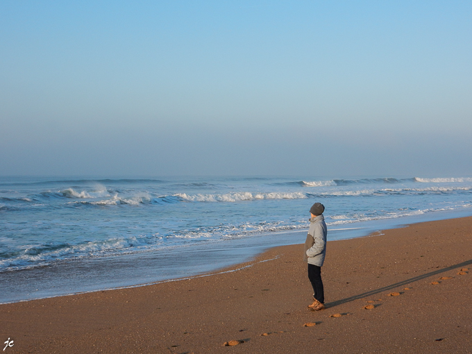 Simone sur la plage à Le Magouër