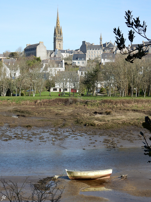 la barque dans le Goyen à Pont Croix