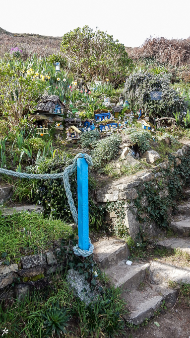 Le village des Lutins dans le port de brezellec sur la commune de Cléden-Cap-Sizun