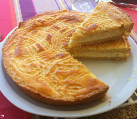 gâteau basque à la crême