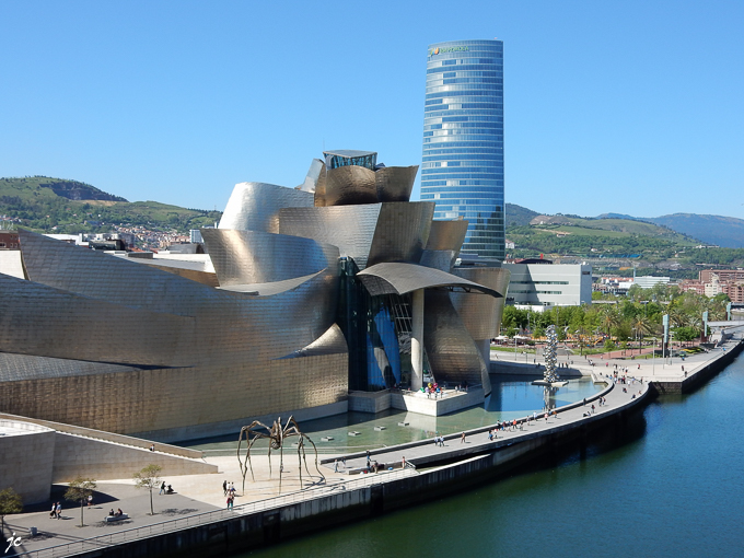 Bilbao, le musée Guggenheim et la Tour Iberdrola à Bilbao