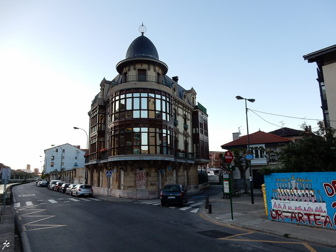 une maison près de la Ria de Bilbao, notre hôtel