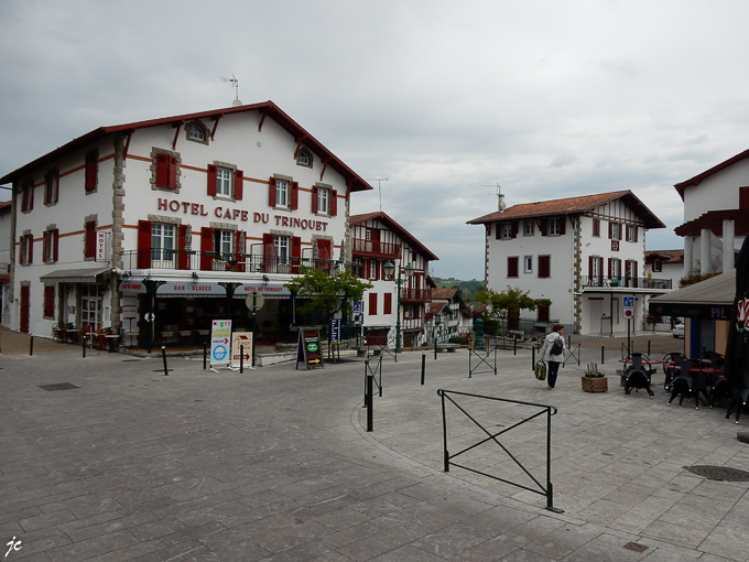 à Cambo les Bains