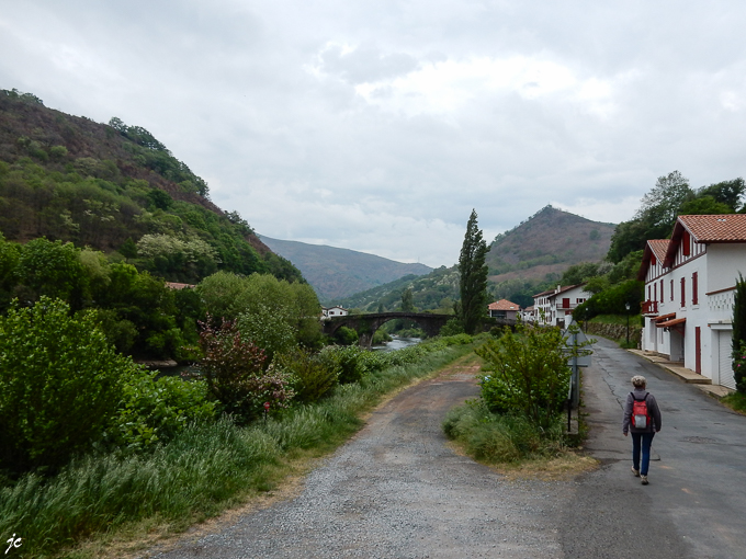 le pont Noblia sur la Nive à Bidarray