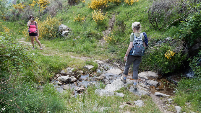 Magali et Simone dans la descente vers Pont de Montvert