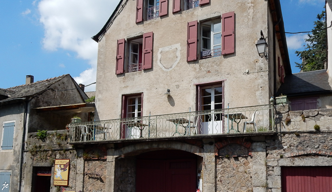 la façade de La Truite Enchantée