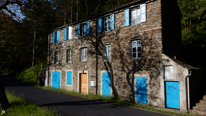 une maison près de la gare de Cassagnas