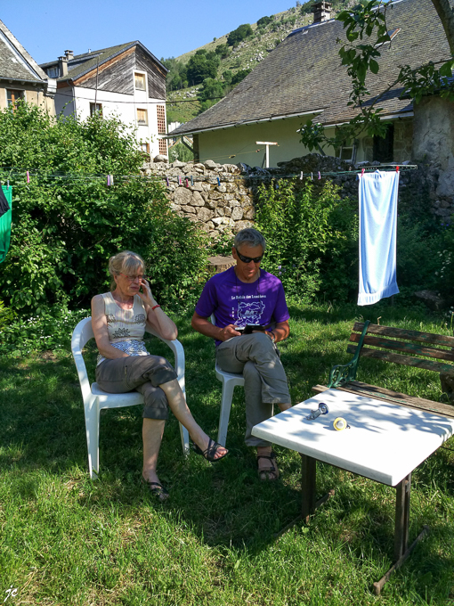 dans le jardin de l'hôtel