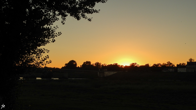 le coucher du soleil à Chaumont sur Loire