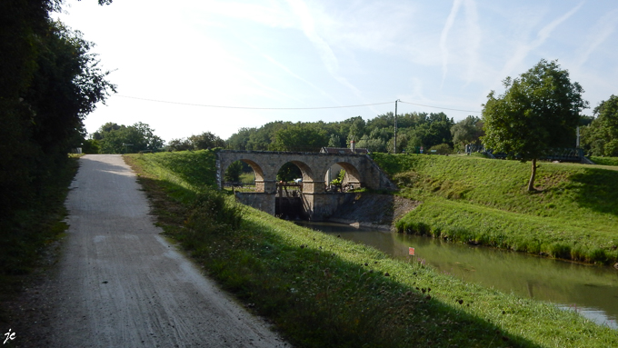 le canal latéral de la Loire à Châtillon sur Loire
