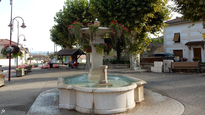 la fontaine à Thodure