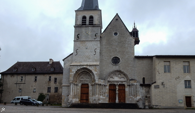 l'abbatiale d'Ambronay