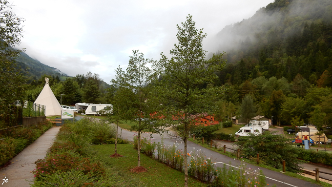 le tipi sur le camping De Boÿse à Villard St Sauveur