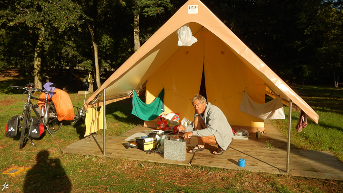 le prêt à camper du camping Le Port à St Benoit sur Loire