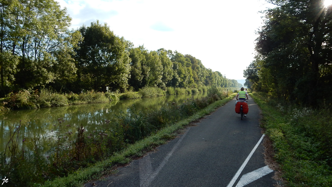 le canal et sur l'EV6 Simone