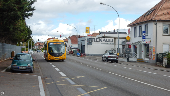 le bus dans la cité Théodore à Wittenheim