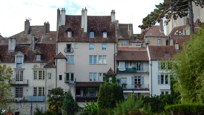 les maisons du bord du canal des tanneurs