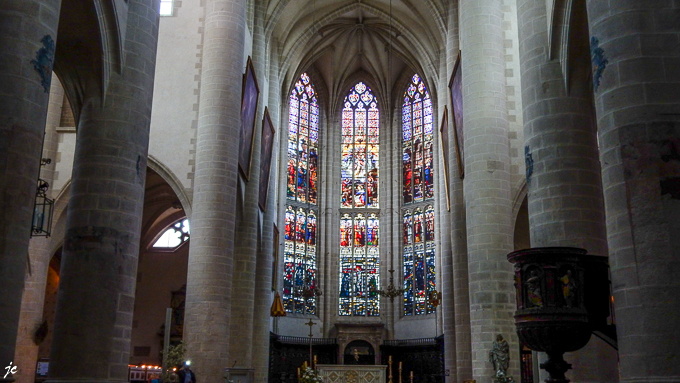 le chœur de la collégiale Notre Dame