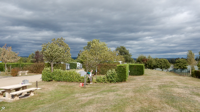 sur le camping municipal Le Vernay de Pierrefitte sur Loire