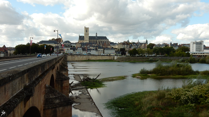 à Nevers